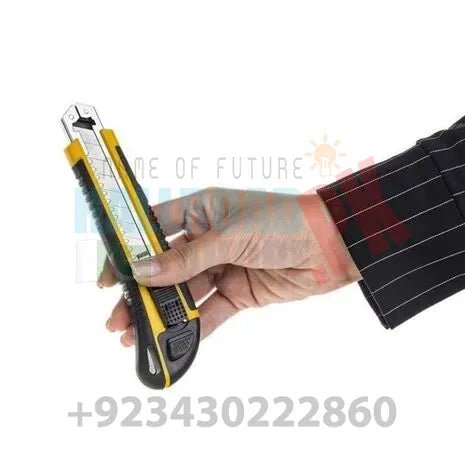 18mm Utility Knife Cutter With 2 Extra Blades WT6068